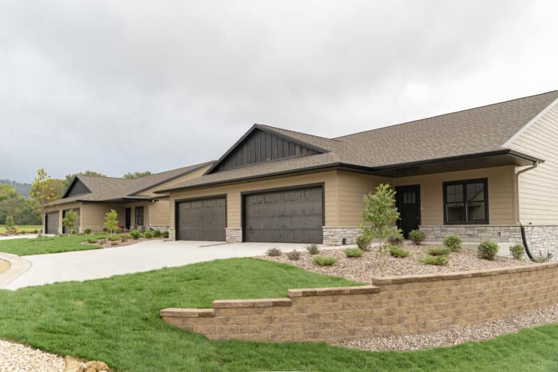 55+ Luxury Apartments for Active Lifestyles Onalaska WI